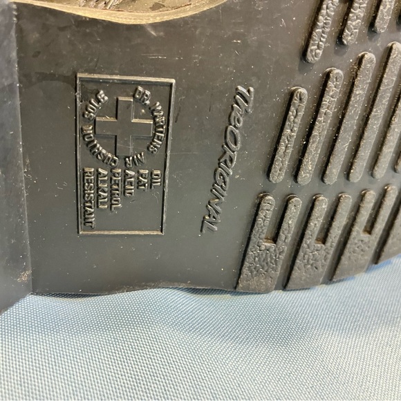 Dr.Martens 1460 MONO SMOOTH LEATHER LACE UP BOOTS size 7 - Picture 7 of 9